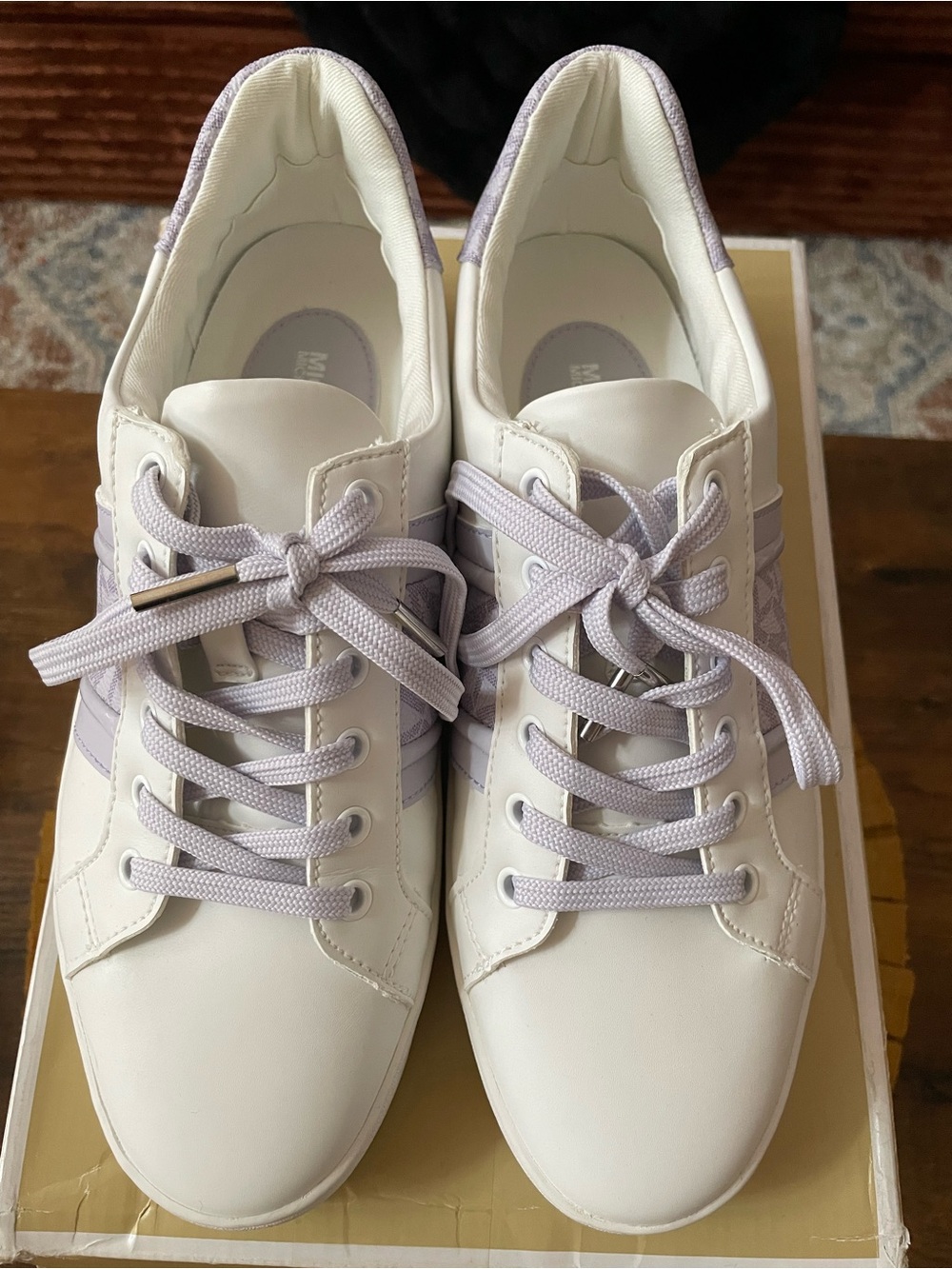 MICHAEL M KORS Poppy Stripe Lace Up Sneaker in Lavender Mist Size 10